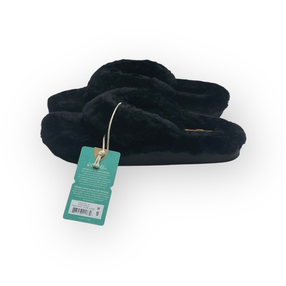new Olukai ʊ Shearling Fur Outdoor Slipper Thong Sandals ʊ Black 9M ʊ in Box - Picture 12 of 17